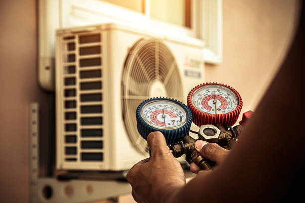 Professional Hvac Maintenance technician working in Dale, TX